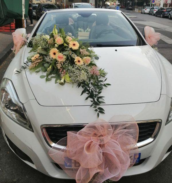Décoration de véhicule pour les mariages